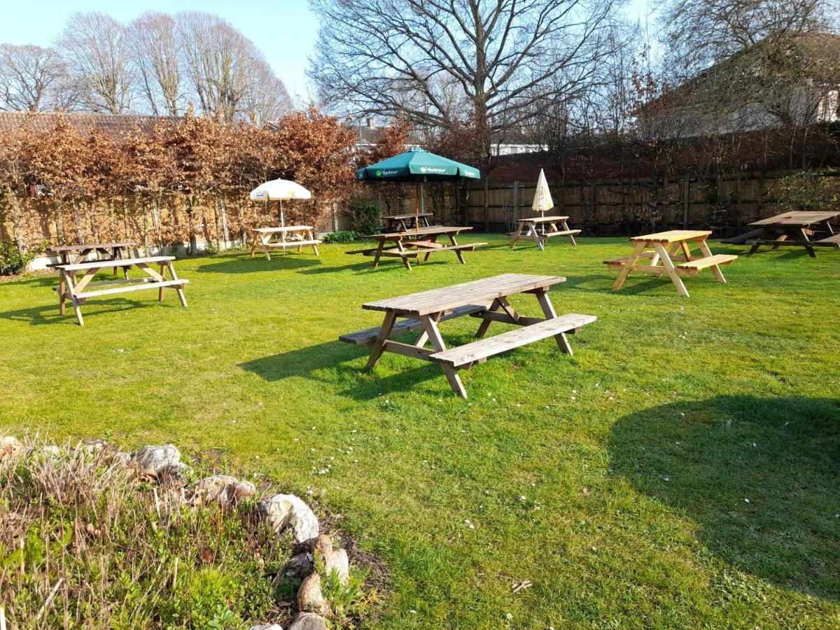 Hotel The George & Dragon